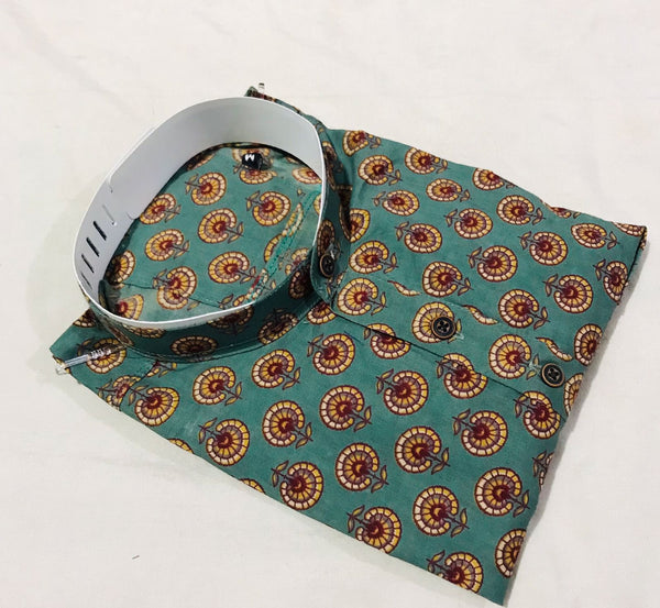 GREEN BOOTI SHORT KURTA